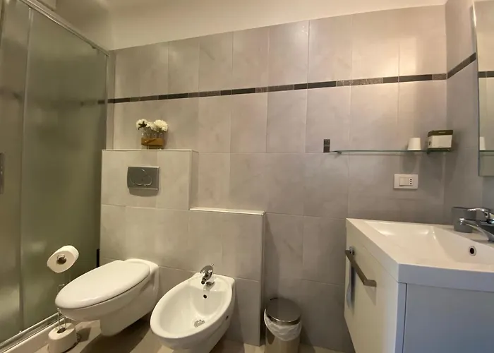 Nelia Penzion 4*